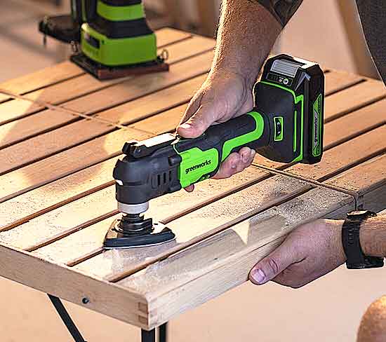 Renovator-Greenworks-G24MT-s-akkumulyatorom